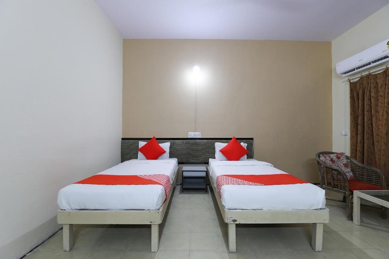 Oyo Hotel Park Veraval Экстерьер фото
