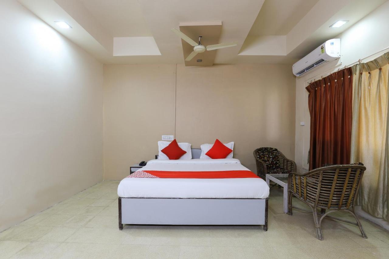 Oyo Hotel Park Veraval Экстерьер фото